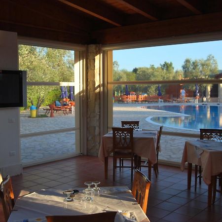 Santa Maria Villaggio Turistico В'єсте Екстер'єр фото