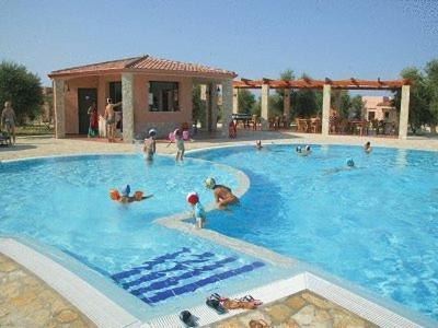 Santa Maria Villaggio Turistico В'єсте Екстер'єр фото